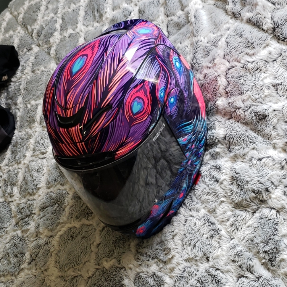Icon airmada opacity helmet